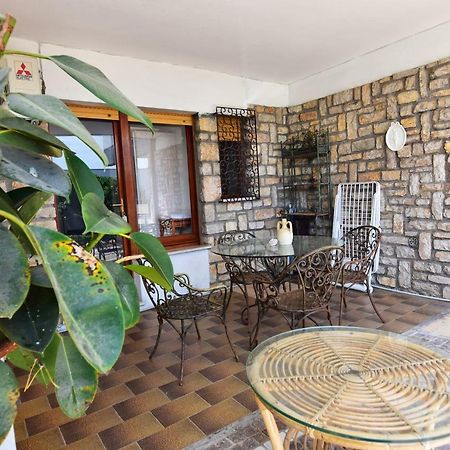 가에타 Un Ospite A Fontania B&B 외부 사진