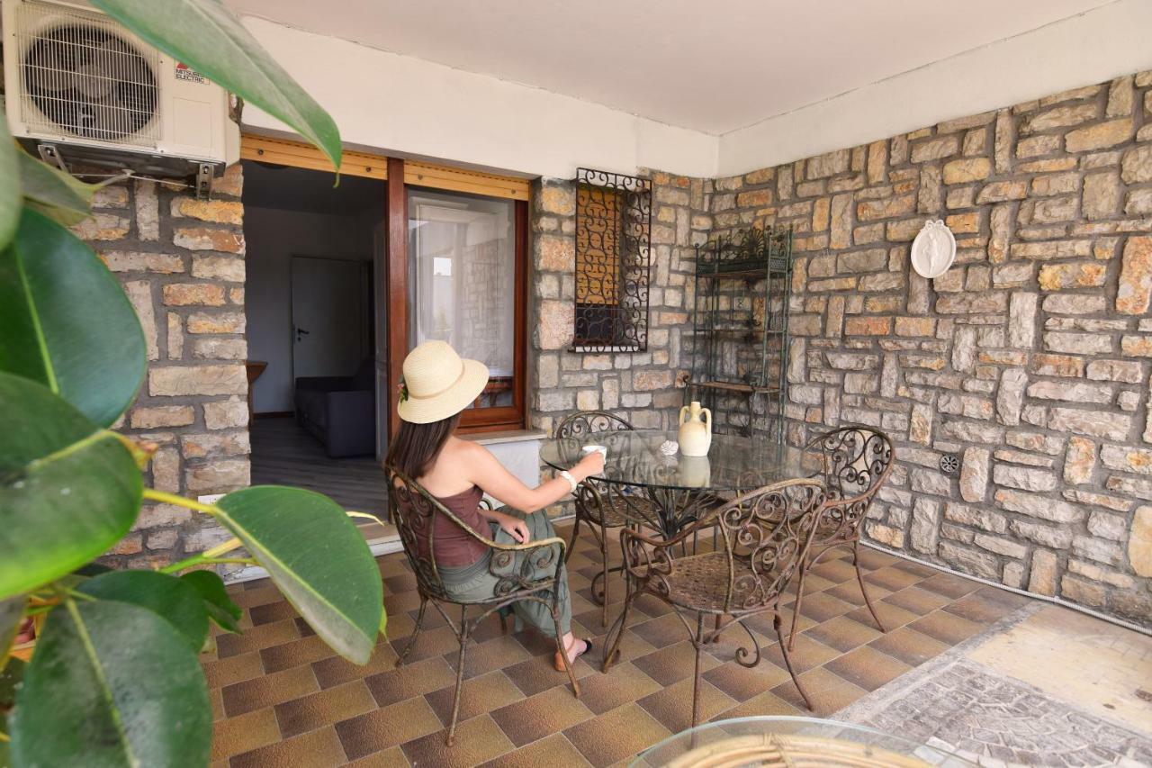가에타 Un Ospite A Fontania B&B 외부 사진